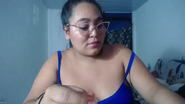 sirena_15 Chat XXX in diretta