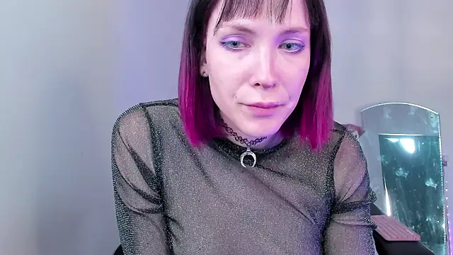 Show modela tenebris na web-kameri