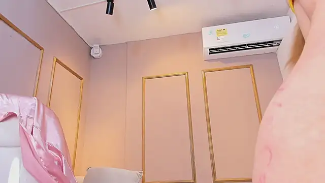 XXX chat uživo modela PerlaPreciosa