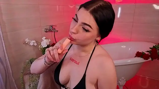 LisaaLiss Live XXX Chat