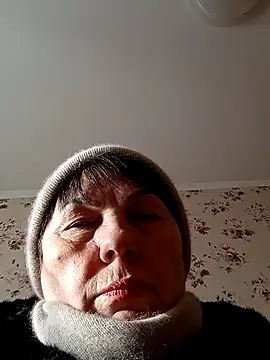 Chat XXX en directo de OliviaaSkyy