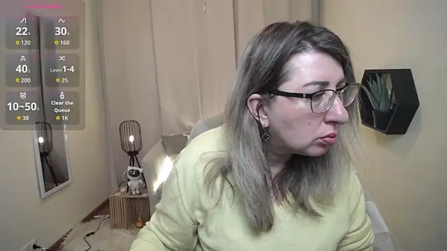 Chat +18 de KKMimiKK ao vivo