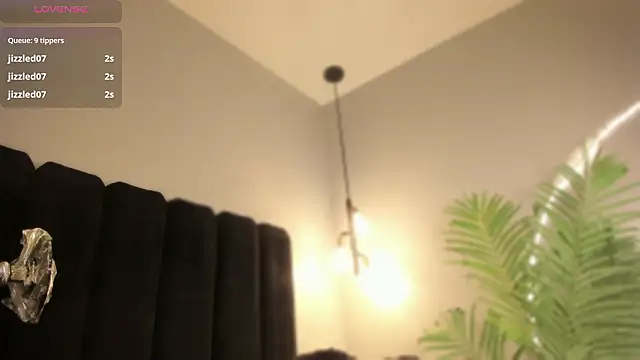 XXX chat uživo modela Juli_Casanova