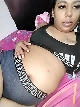 Pokazy przed kamerką – emma_purple_