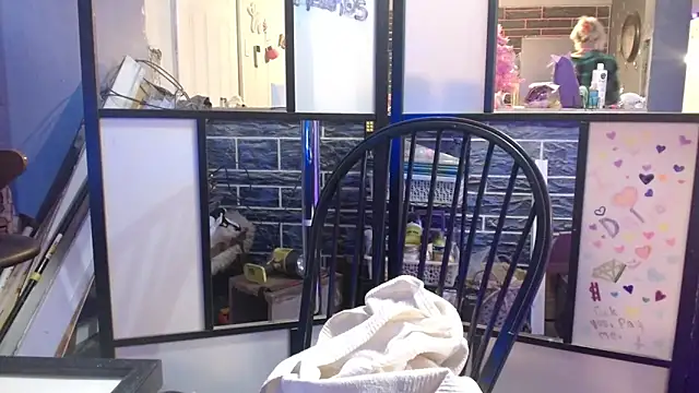 watermellonpussy: онлайн-секс-чат