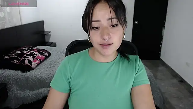 Chat +18 de jjulietha95 ao vivo