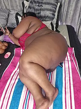ThickianaRider Webcam Show