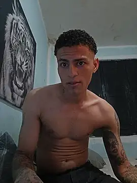 دردشة dany_hardy الجنسية المباشرة