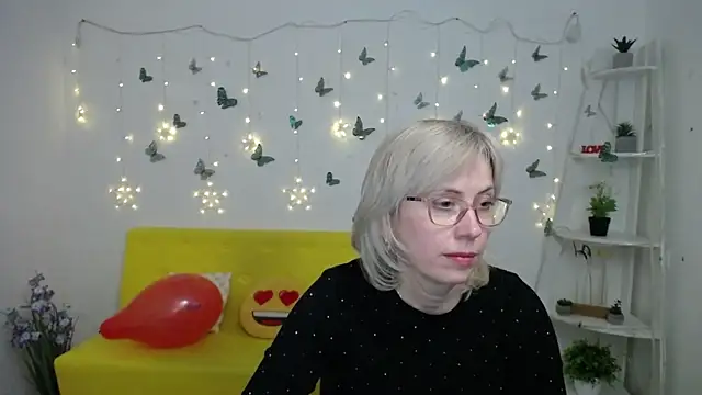 LaurenWishy: онлайн-секс-чат