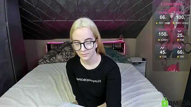 Naomi1Hinata Live XXX Chat