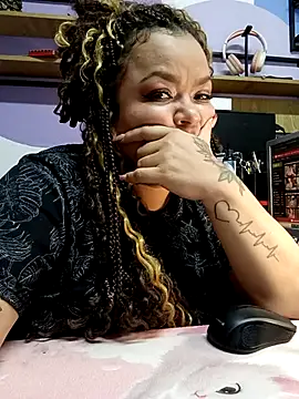 Pokazy przed kamerką – SweettSin