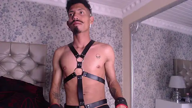 دردشة NoaahTylor الجنسية المباشرة