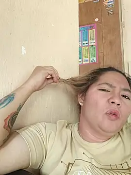 kinkynastymum74's Webcam Show