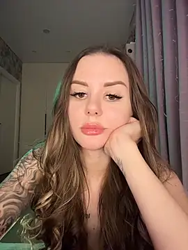 Alina_Vibe_Me élő XXX-chatje