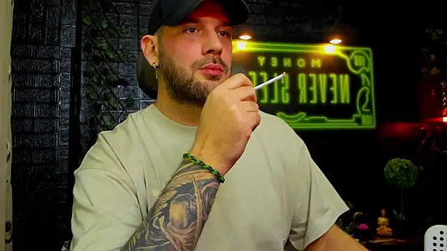 دردشة LexHardy الجنسية المباشرة