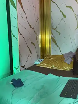 dianamilf élő XXX-chatje