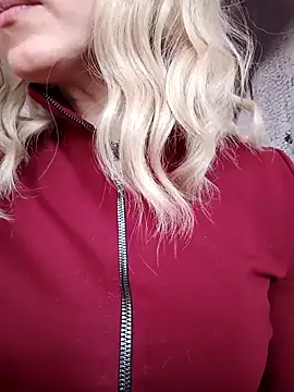 _AliceWine_'s Live XXX Chat