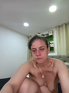 Онлайн чат XXX sasi_luna