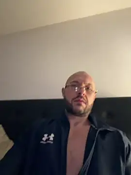 Guitccch: απευθείας συνομιλία ΧΧΧ