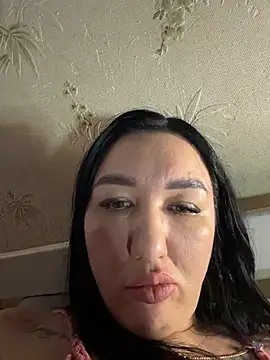 Naughtbaby_2025 লাইভ XXX চ্যাট