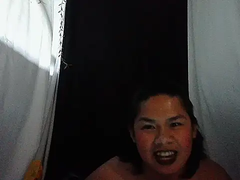 Huntrix2025: онлайн-секс-чат