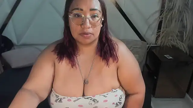 Shara_Oz Chat XXX in diretta