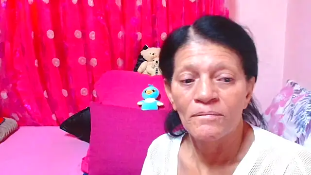 SLUTTYROXY Adlı Modelin Canlı XXX Sohbeti