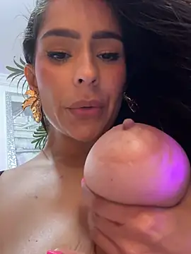 XXX chat uživo modela Mau_White