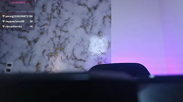 lincy_honeyy élő XXX-chatje