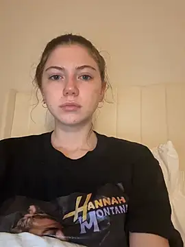 emilycoco's Webcam Show