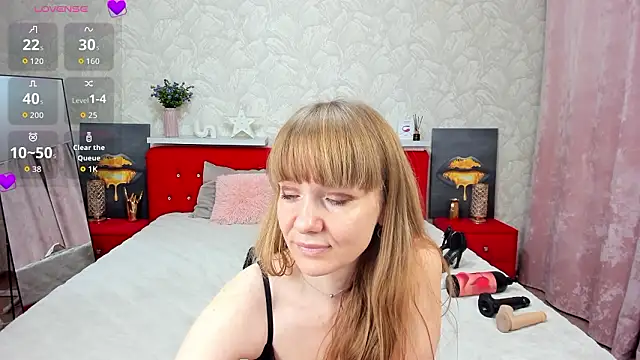 Chat +18 de KattyPeachX ao vivo