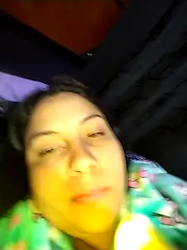 esmeralda_jadees élő XXX-chatje