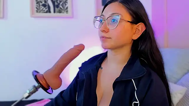 lucy_neil – Naživo XXX chat