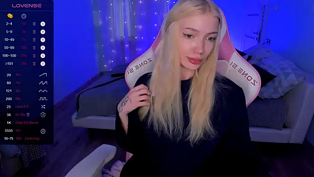 AnyaTaylor_ Chat XXX in diretta