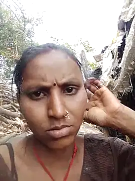 Show de Juli_rathore na webcam