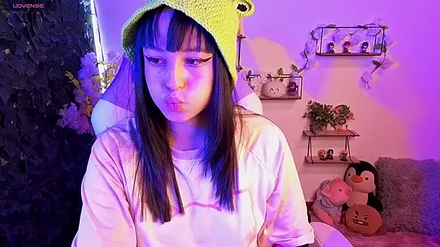 Živý XXX chat Eymmy_24