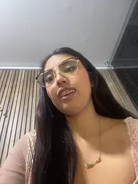 Valk_submissive Chat XXX live