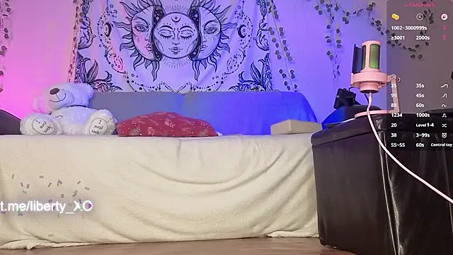 Liberty__ élő XXX-chatje