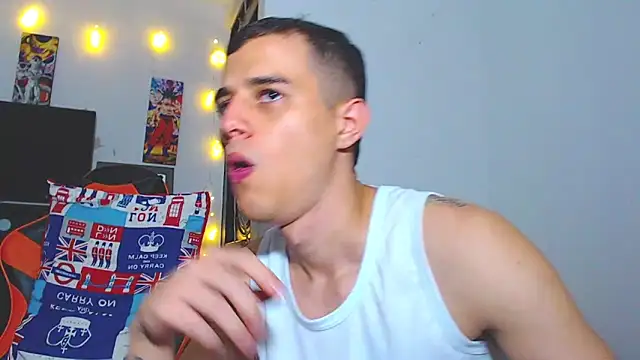 ADAM_HOTのライブXXXチャット