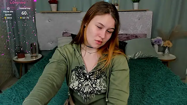 MilanaXHoneyのライブXXXチャット