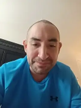 CumDumpPig83's Webcam Show