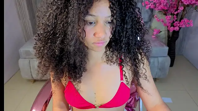 Chat XXX Live xyra_veln_s