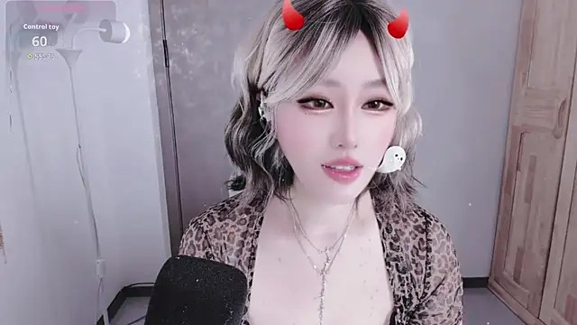 Chat XXX Live 77-rororo