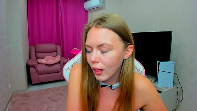 Strawberrye লাইভ XXX চ্যাট