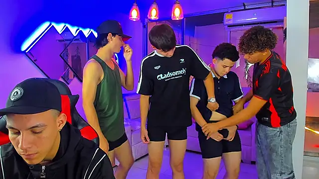 Houseofwarrios live XXX chat