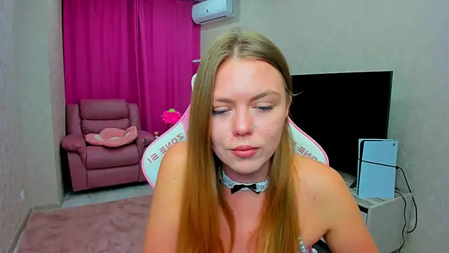 Strawberrye Live XXX-Chat