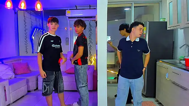 Houseofwarrios Chat XXX in diretta