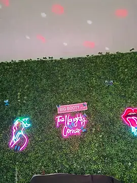 RenaThickAss élő XXX-chatje