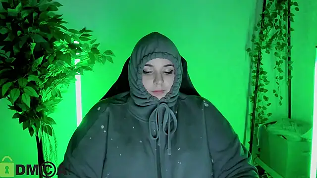 Mia_R0ss Adlı Modelin Canlı XXX Sohbeti