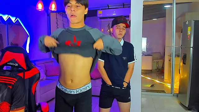 Houseofwarrios Chat XXX in diretta